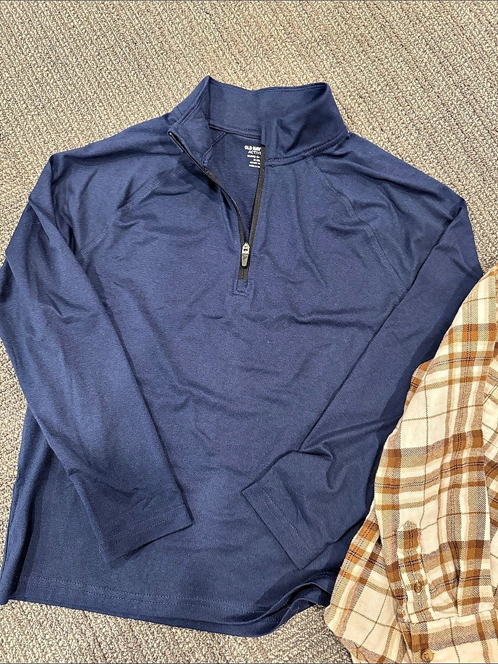 Old Navy Active Cloud 94 Soft Plaid & Blue Long Sleeve Size Medium